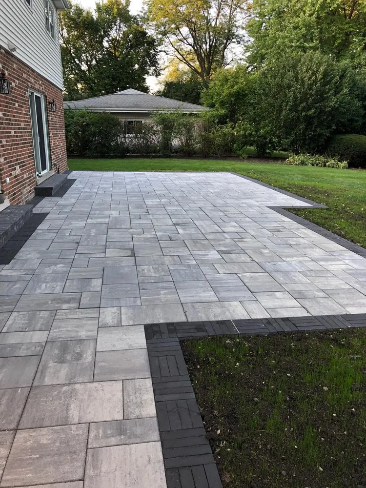 Local yard maintenance experts serving Skokie, IL - VandJ Landscaping & Services