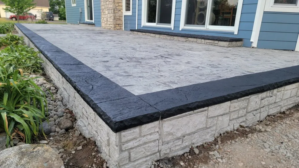 Reliable lawn mowing service experts serving Richmond, MI - Vanguard Contracting