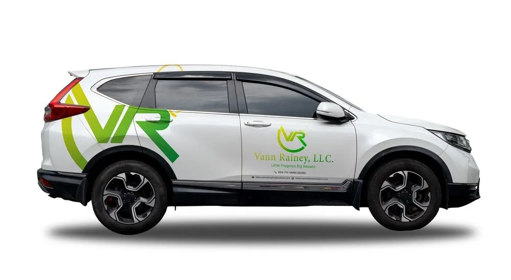 Local yard cleanup service in Ruskin, FL by Vann Rainey