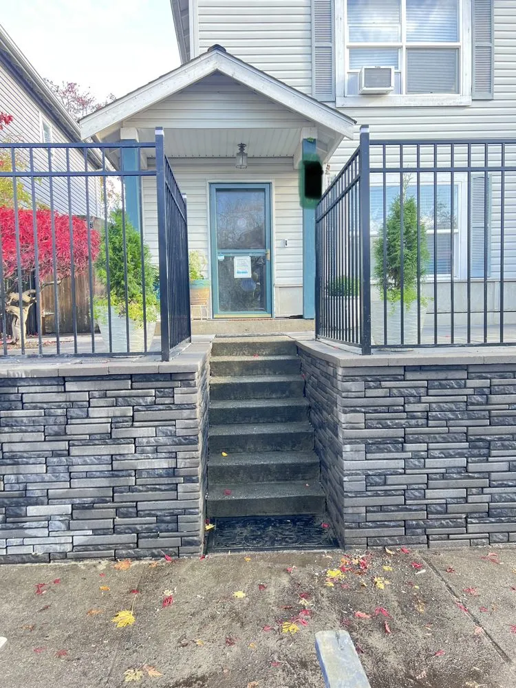 Top-rated yard cleanup service for beautiful yards across Seattle, WA - Van's Landscape