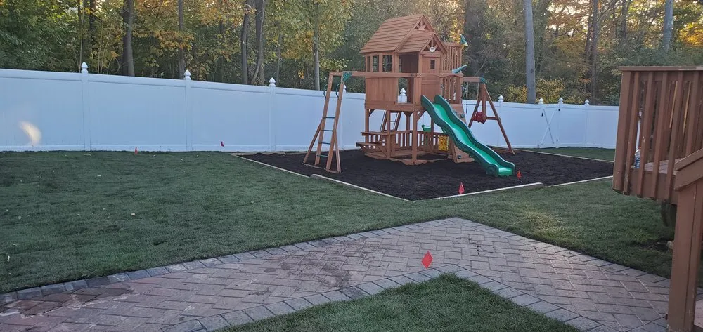 Trusted yard cleanup service with custom design across Paramus, NJ - Vantage Landscaping