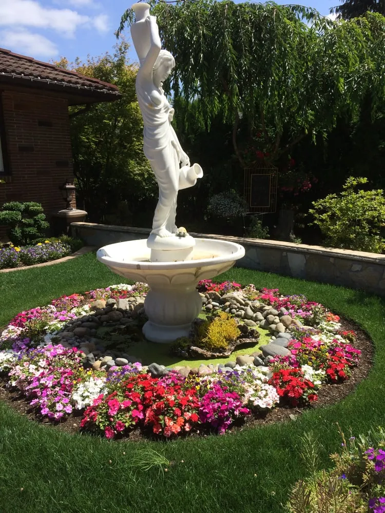 Professional landscaping services in University Place, WA by VanTran Gardening