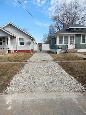 Top-rated lawn mowing service near you in Monmouth, IL by Vanvleets Clean Cut Lawn Care