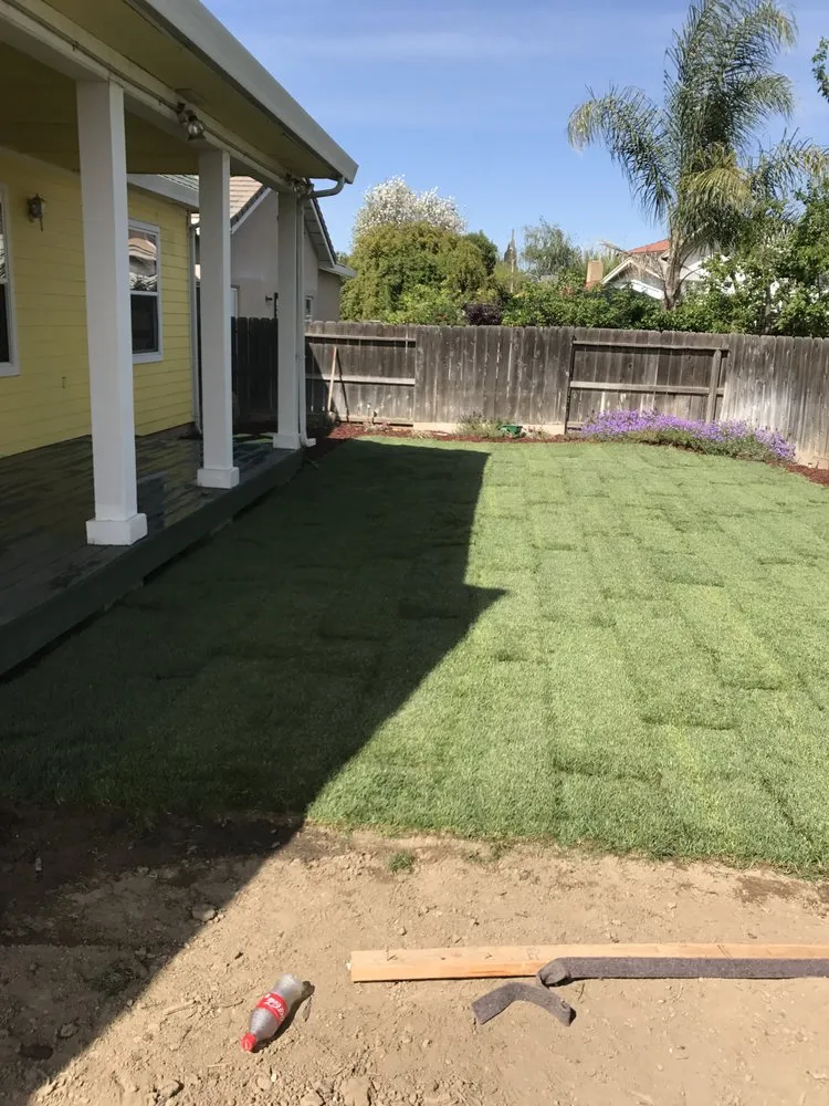 Professional garden landscaping in Riverbank, CA - Vaquera Lawn And Garden