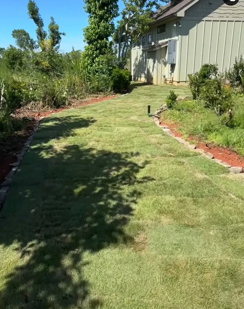 Professional lawn mowing service in Griffin, GA - Varela's Landscaping