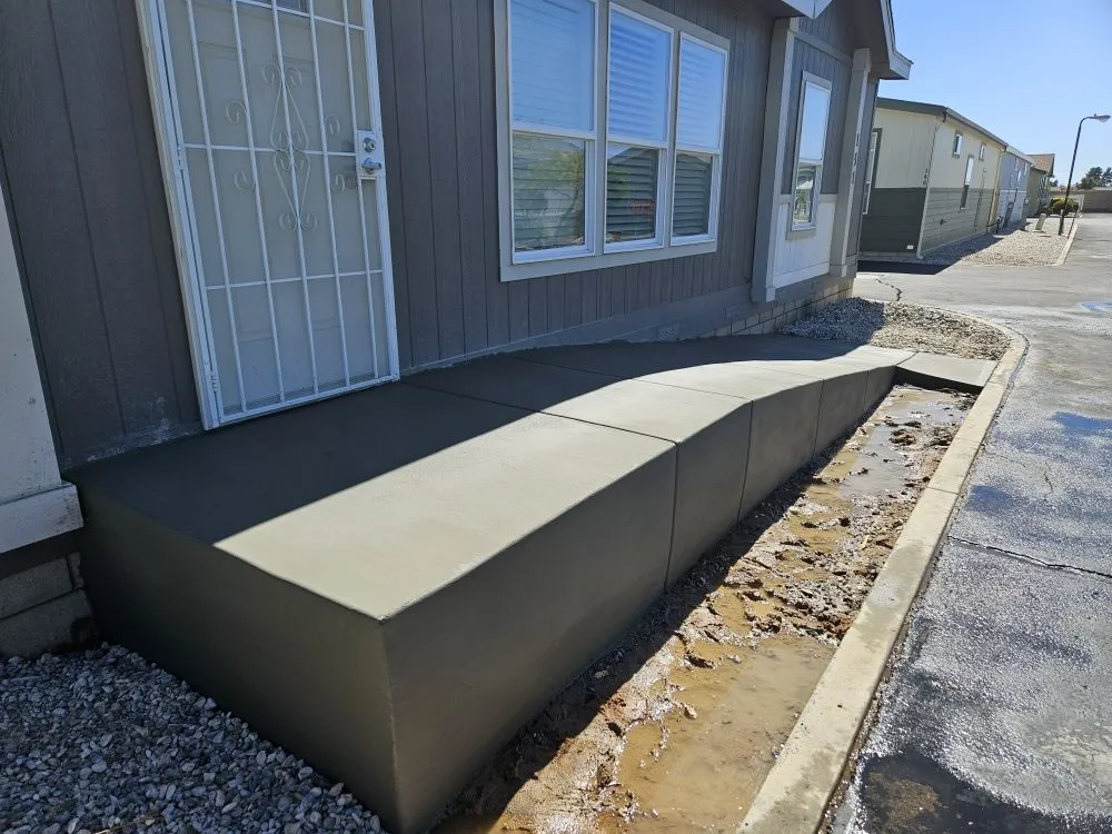 Trusted outdoor landscaping for year-round maintenance across Apple Valley, CA - Vargas Concrete & Landscaping