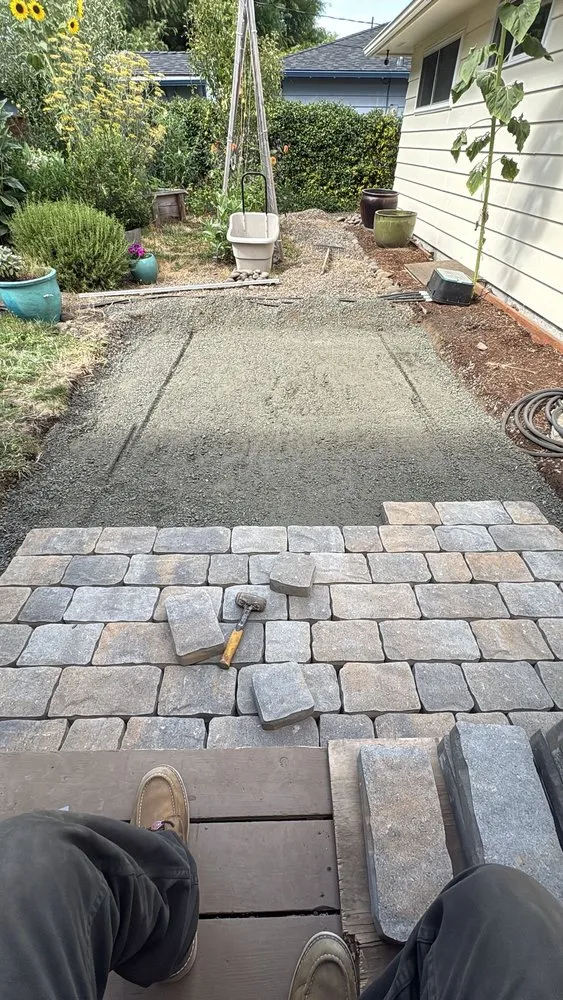 Professional lawn mowing service in Bend, OR - Vargas Hardscape Design