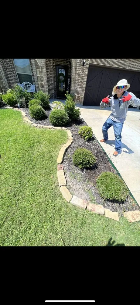 Custom landscape installation experts serving Dallas, TX - Vargas Landscaping & Construction