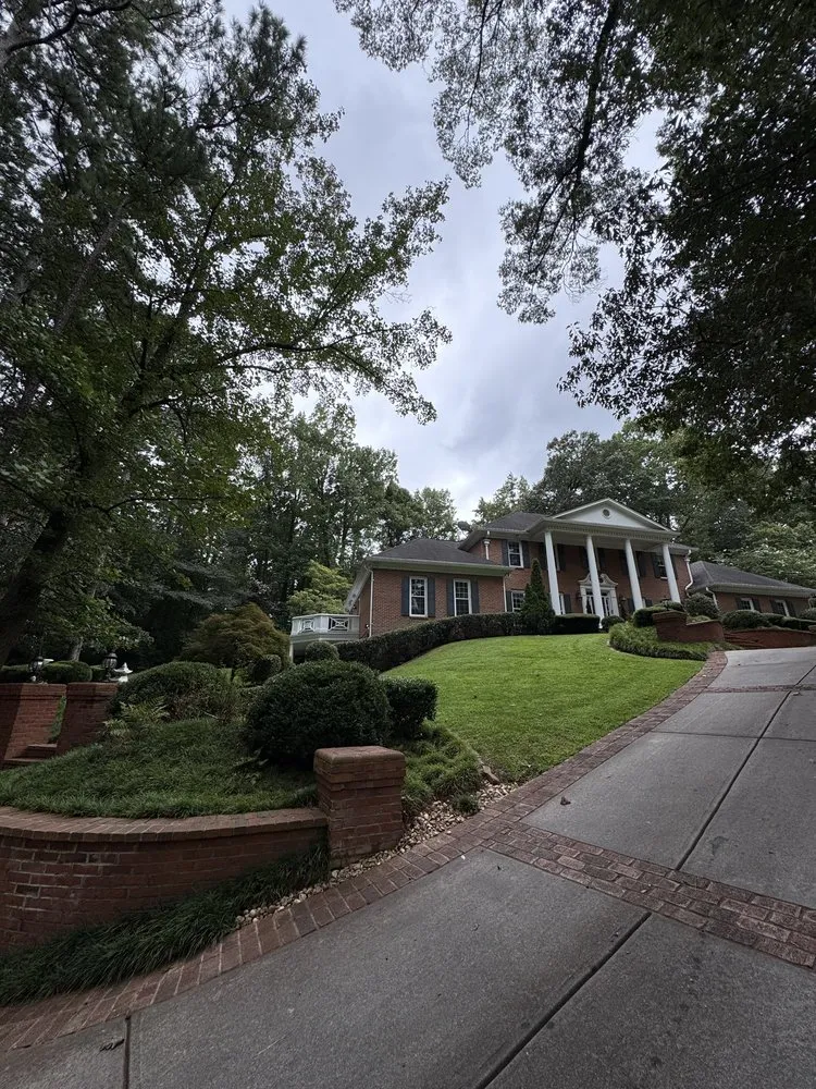 Custom landscaping services in Atlanta, GA by Vargas Landscaping