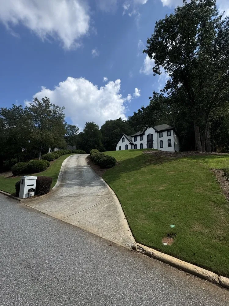 Expert landscaping services for homes in Atlanta, GA by Vargas Landscaping