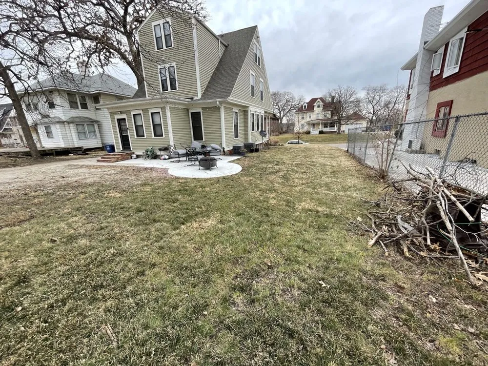 Affordable lawn care service for homes across Urbandale, IA - Vargas Lawn Care Services