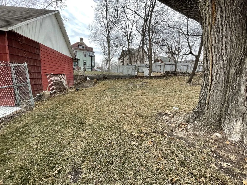 Custom landscape design experts serving Urbandale, IA - Vargas Lawn Care Services