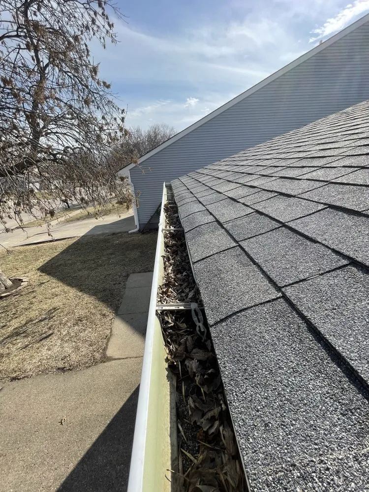 Affordable residential landscaping in Urbandale, IA - Vargas Lawn Care Services