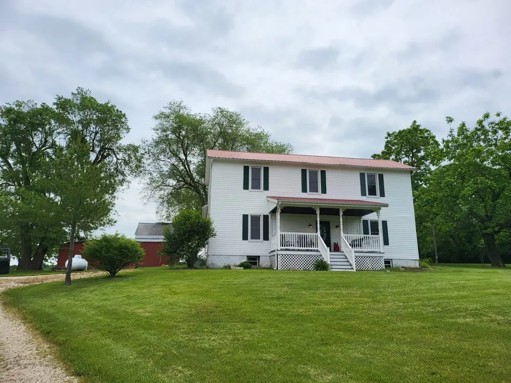 Expert lawn care service in Villa Ridge, MO by Vargr lawncare services