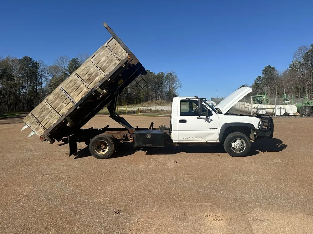 Professional landscaping services for beautiful yards in Verbena, AL by Varners Gravel & More