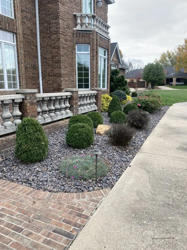 Top-rated landscaping services for homes across Springfield, MO - Varsachi Landscaping