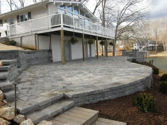 Reliable outdoor landscaping near you in Roanoke, VA by Varsity Landscaping & Grounds