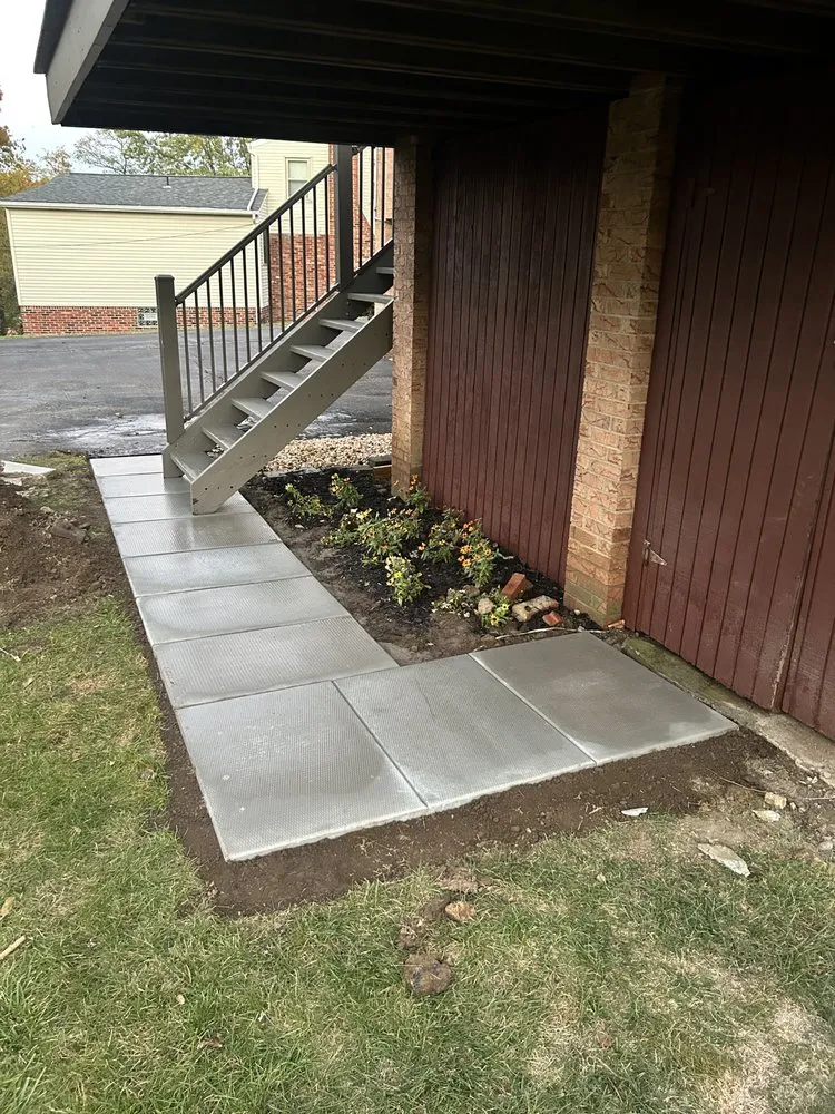 Reliable lawn mowing service near you across South Park Township, PA - Vas Solutions