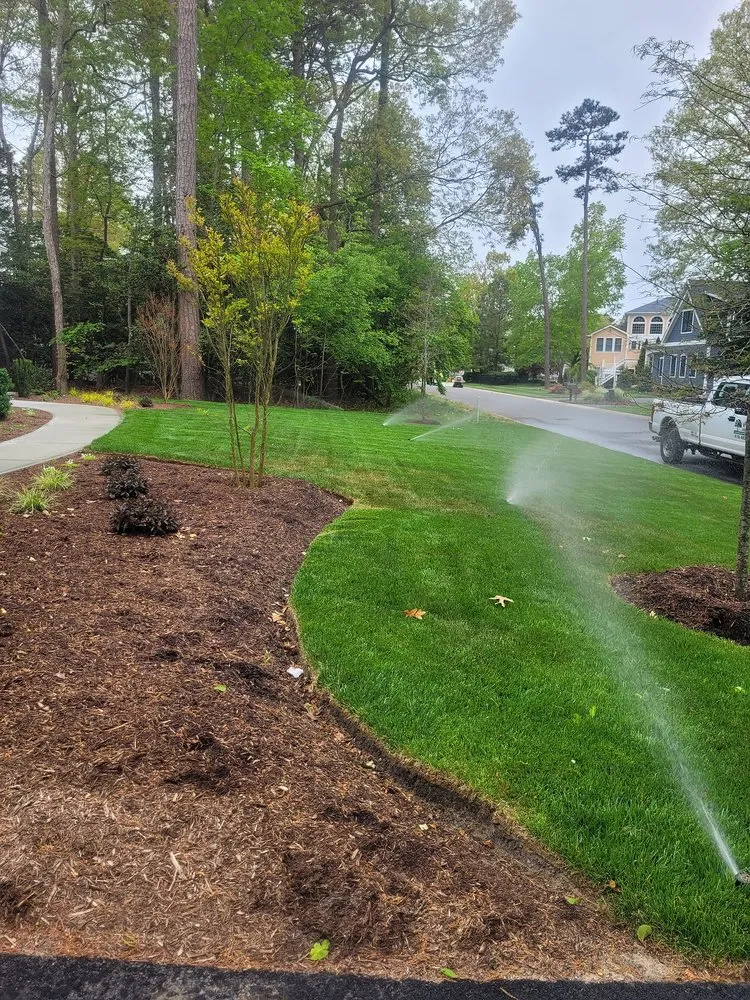 Expert lawn care service experts serving Marydel, MD - Vasquez Landscaping
