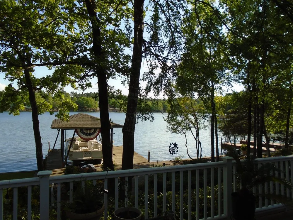 Custom yard cleanup service experts serving Hot Springs National Park, AR - Vasquez Lawn & Tree Service