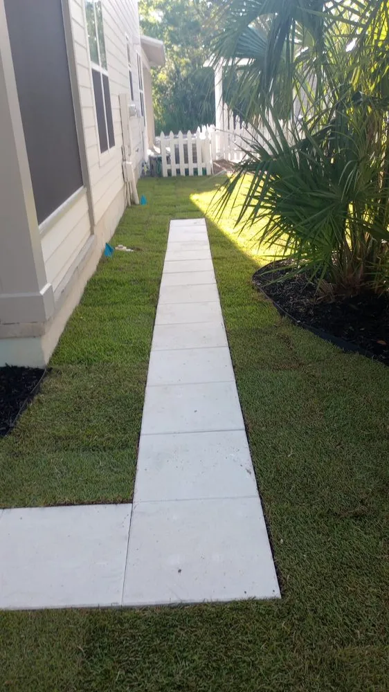 Affordable yard maintenance for beautiful yards across Freeport, FL - Vasquez Lawn Care and Maintenance