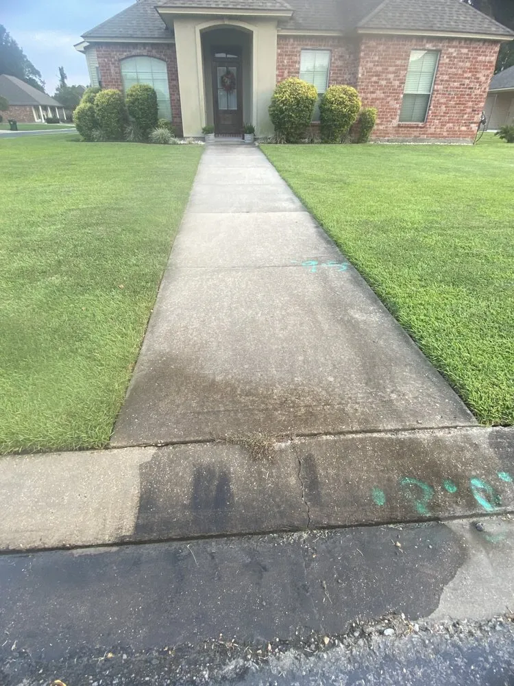 Expert lawn care service for outdoor upgrades across Gonzales, LA - Vasquez lawn care