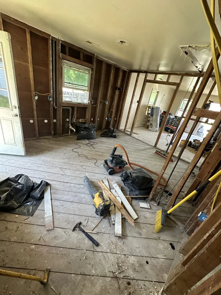 Affordable yard maintenance in Chesapeake, VA - Vaughan Handyman Services