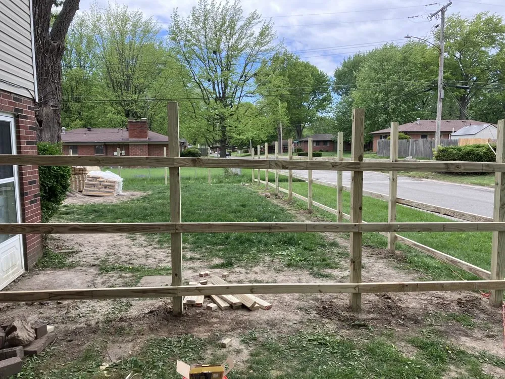 Top-rated yard cleanup service for beautiful yards in Collinsville, IL by Vaughn’s Fencing & Remodel