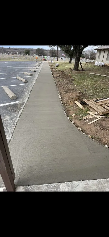 Trusted garden landscaping for homes across Alvarado, TX - Vazquez Landscape