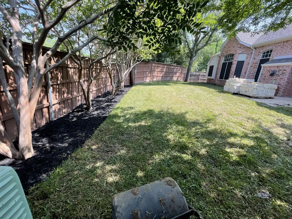 Professional outdoor landscaping experts serving Alvarado, TX - Vazquez Landscape