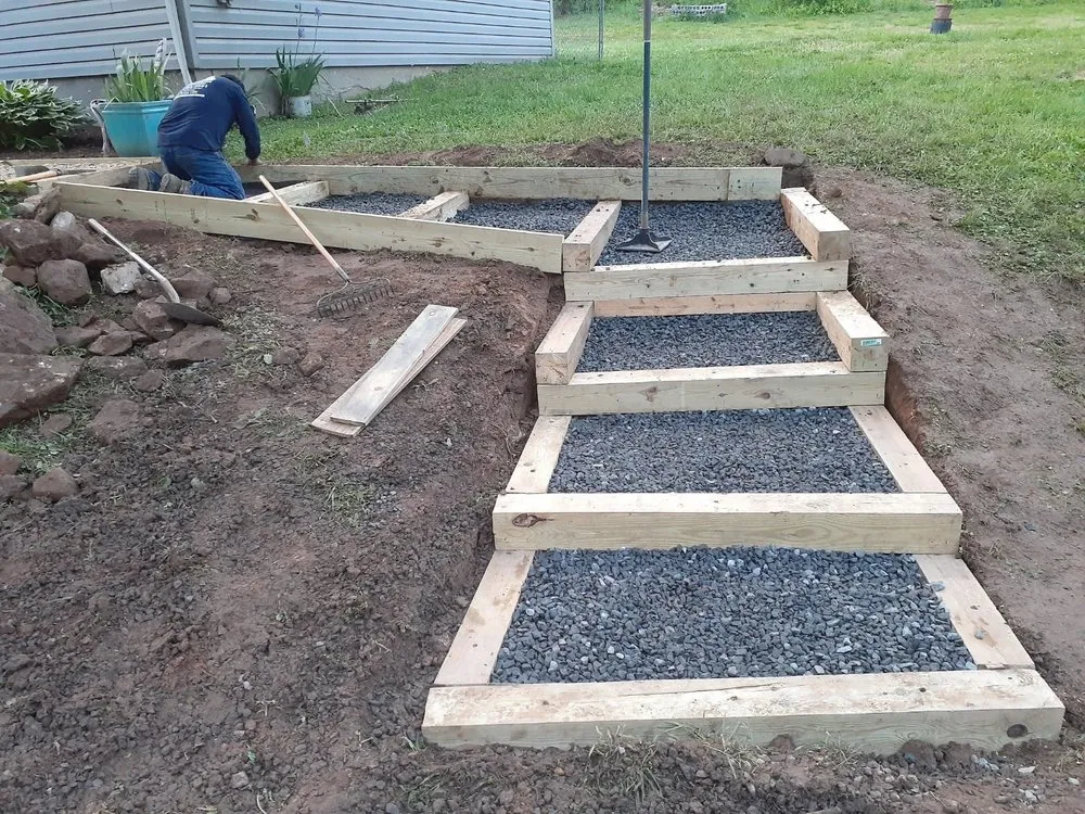 Custom yard maintenance in Charlottesville, VA - Vazquez Landscaping & Tree Services