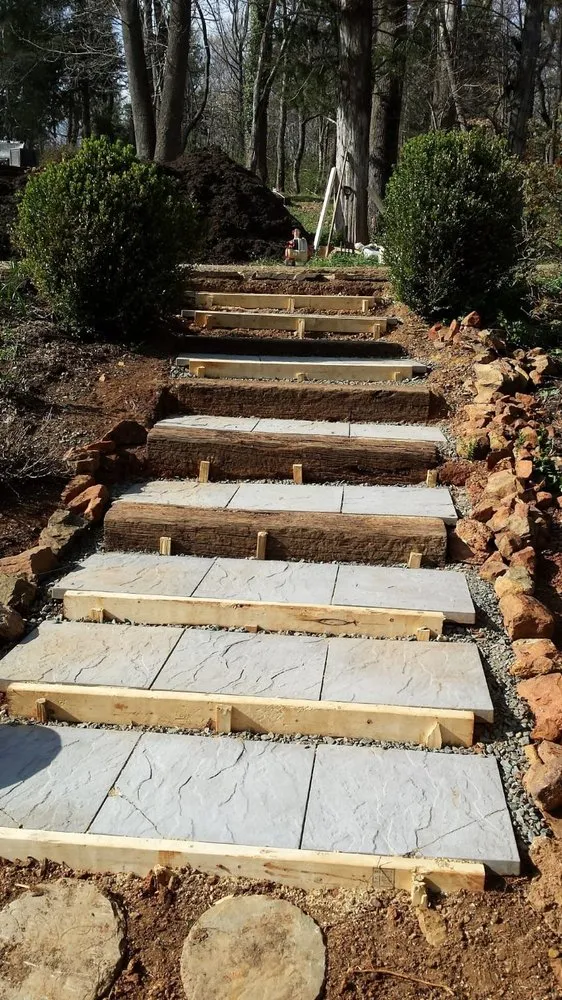 Custom yard maintenance with custom design across Charlottesville, VA - Vazquez Landscaping & Tree Services