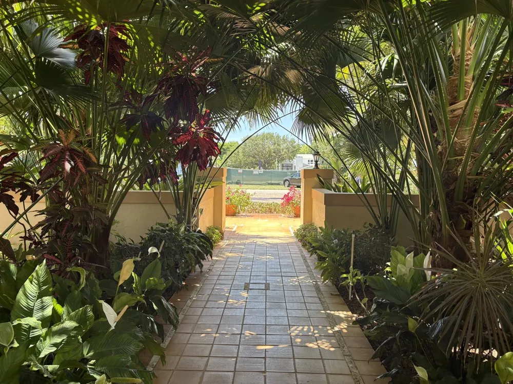 Expert lawn mowing service in Doral, FL by Vazquez Landscaping Services