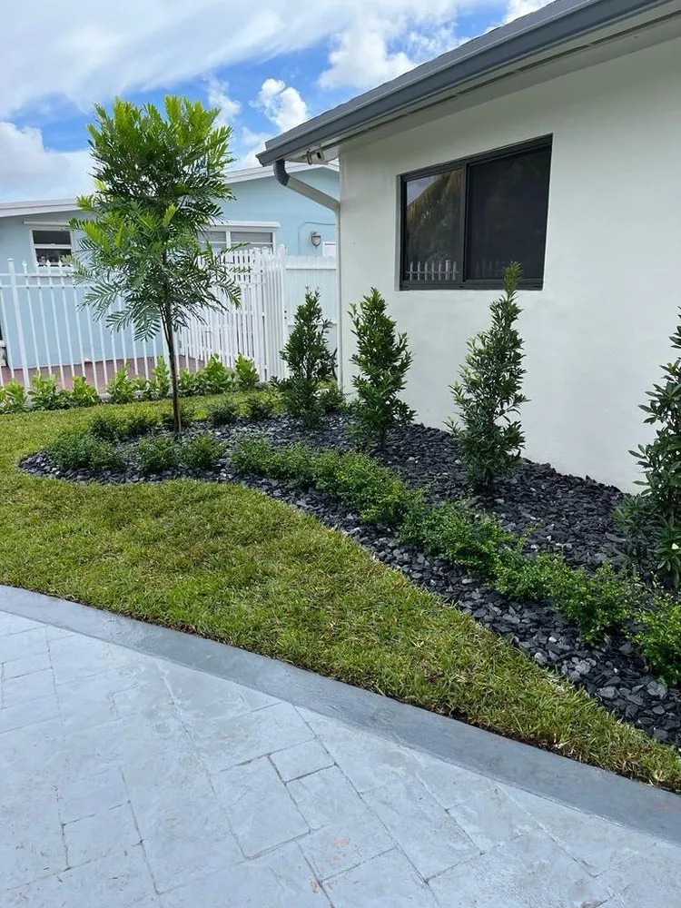 Expert landscaping services experts serving Doral, FL - Vazquez Landscaping Services