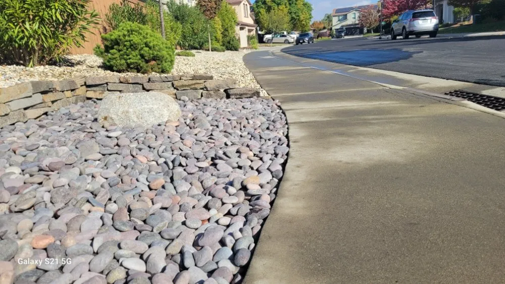 Local landscape design in Roseville, CA by VC Landscaping & Designs