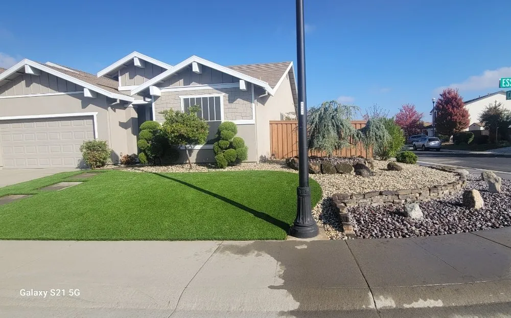 Professional yard maintenance experts serving Roseville, CA - VC Landscaping & Designs