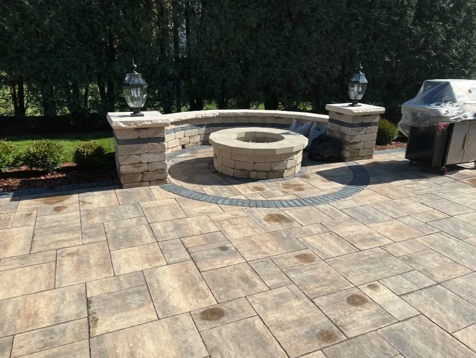 Local lawn mowing service in Milwaukee, WI - Vc Landscaping