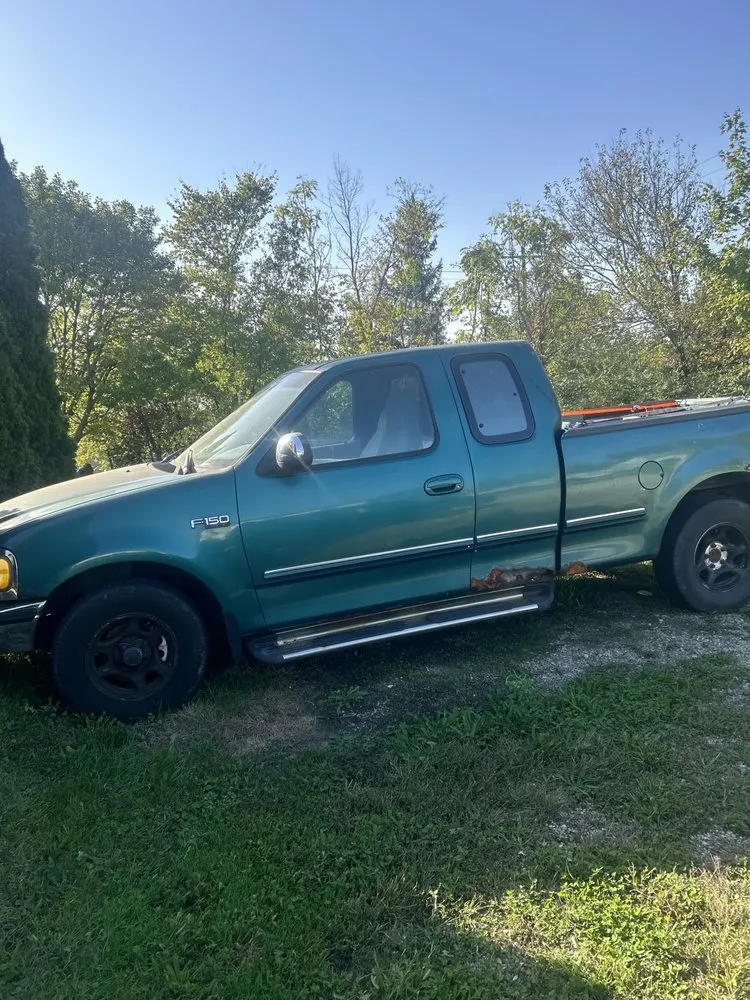 Top-rated outdoor landscaping in Greenfield, IN - V&D Real Estate Junk Removal