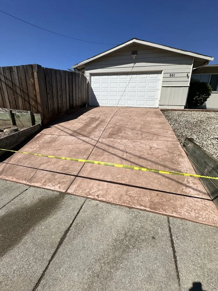 Reliable garden landscaping with custom design in Pittsburg, CA by Ve Landscaping