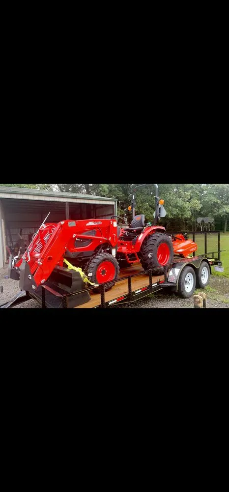 Custom residential landscaping in West Frankfort, IL by Veach Property Services