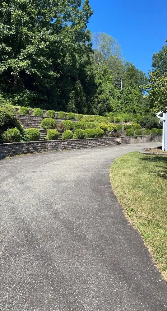 Top-rated yard cleanup service experts serving Sussex, NJ - Vealey Landscaping