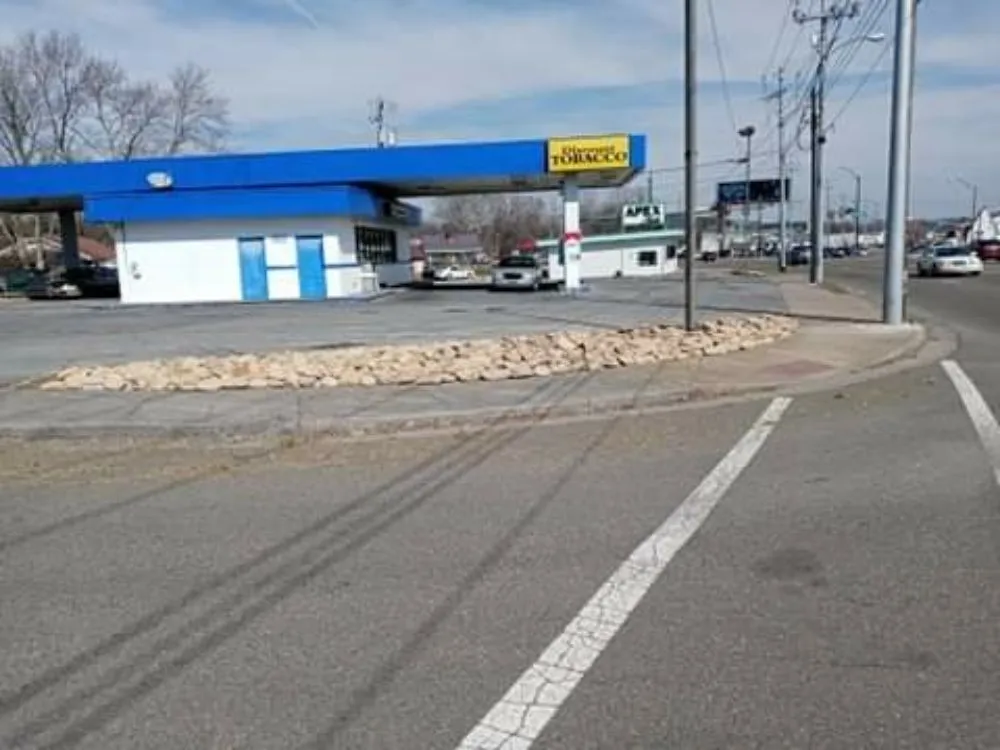 Expert lawn care service with custom design across Erwin, TN - Veatch & Sons Tree & Lawn Services