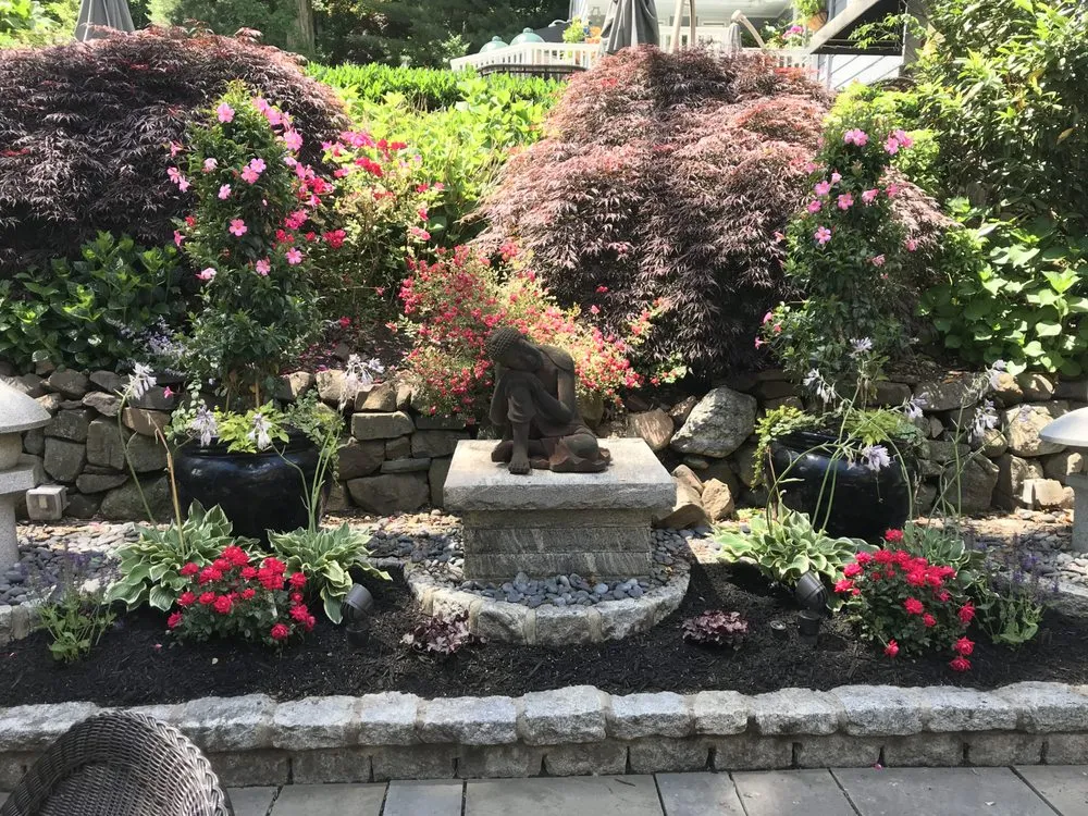 Custom yard maintenance in West Orange, NJ - Vega Pro Services