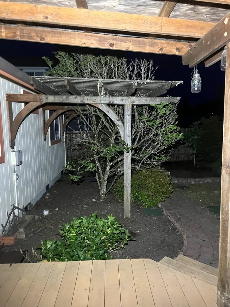 Custom landscaping services experts serving Kent, WA - Vegas Brothers Tree Services & Landscaping