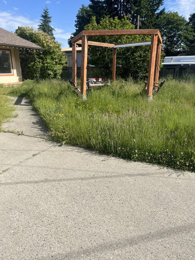 Trusted yard cleanup service in Kent, WA - Vegas Brothers Tree Services & Landscaping