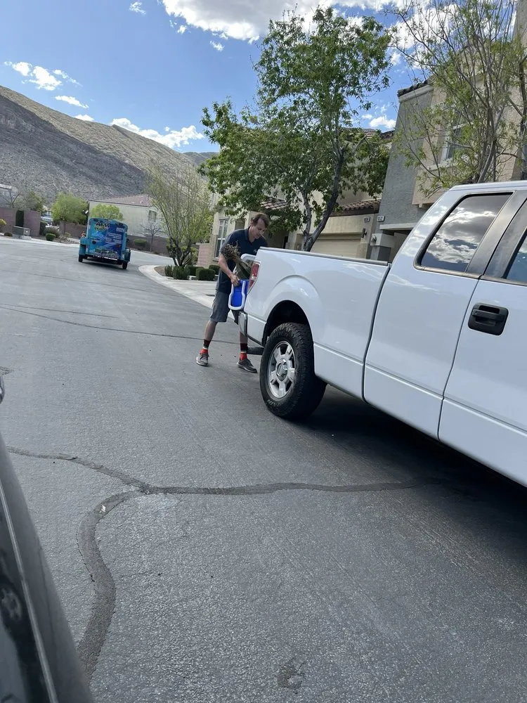 Top-rated lawn mowing service experts serving Las Vegas, NV - Vegas Day Custom Landscaping