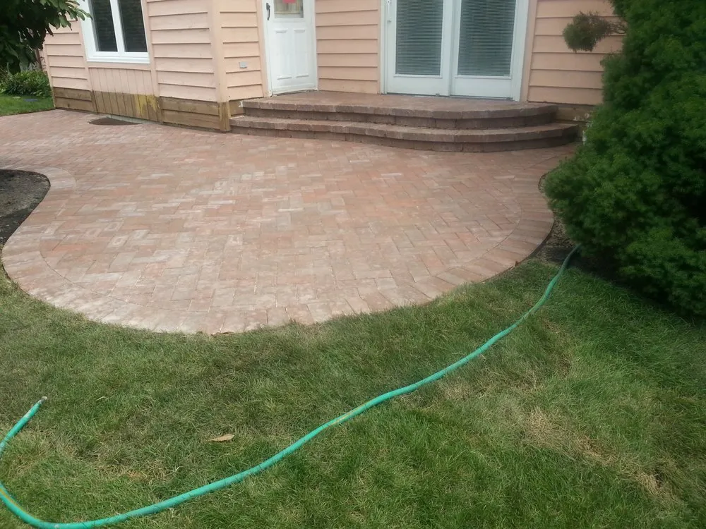 Local garden landscaping for beautiful yards in Wheeling, IL by Vega's Landscaping