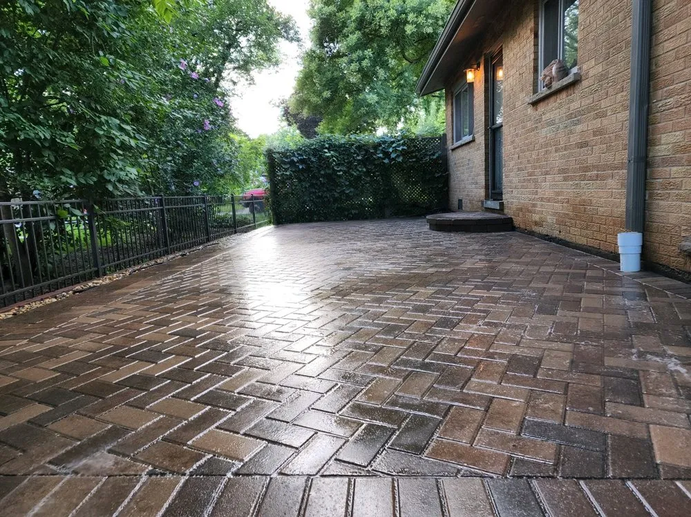 Top-rated yard maintenance in Wheeling, IL by Vega's Landscaping