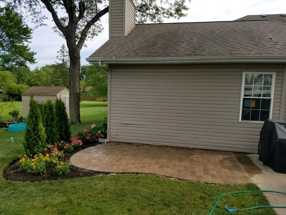 Professional residential landscaping in Wheeling, IL - Vega's Landscaping