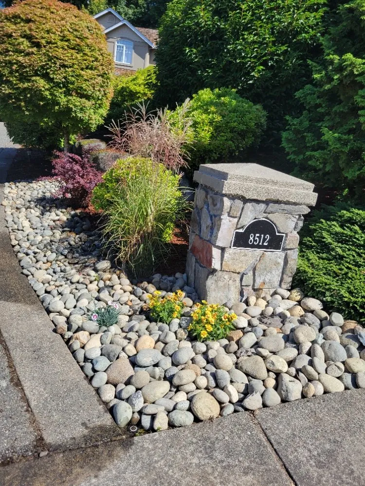 Trusted lawn mowing service with custom design across Auburn, WA - Vega's Tree Service